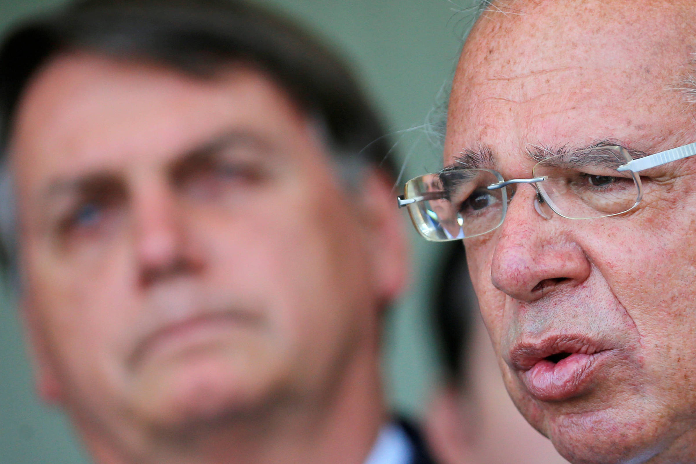 TCU ameaça condenar Guedes se governo não definir meta fiscal